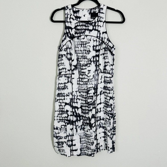 Cynthia Rowley Dresses & Skirts - Cynthia Rowley Linen White Snake Print Dress
